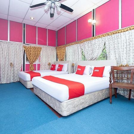 Oyo 89984 Noris Wang Homestay Lumut Εξωτερικό φωτογραφία