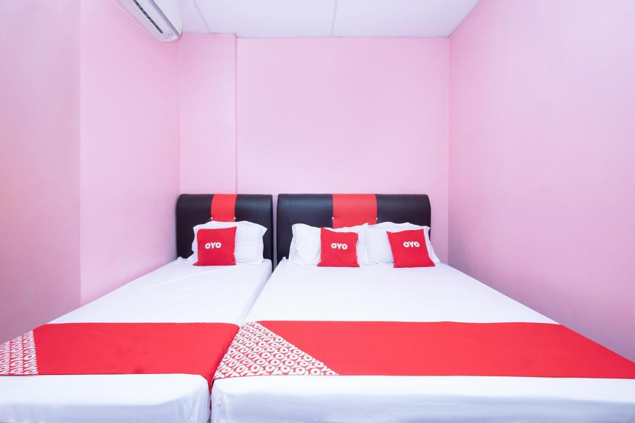 Oyo 89984 Noris Wang Homestay Lumut Εξωτερικό φωτογραφία