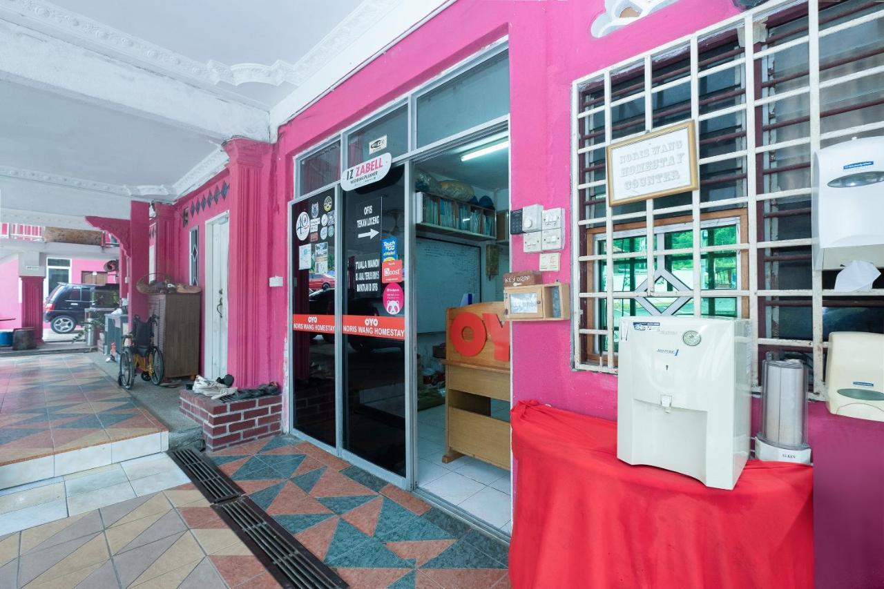 Oyo 89984 Noris Wang Homestay Lumut Εξωτερικό φωτογραφία