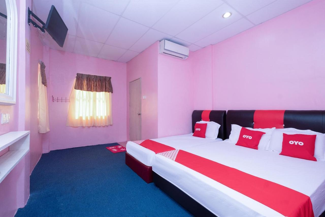 Oyo 89984 Noris Wang Homestay Lumut Εξωτερικό φωτογραφία
