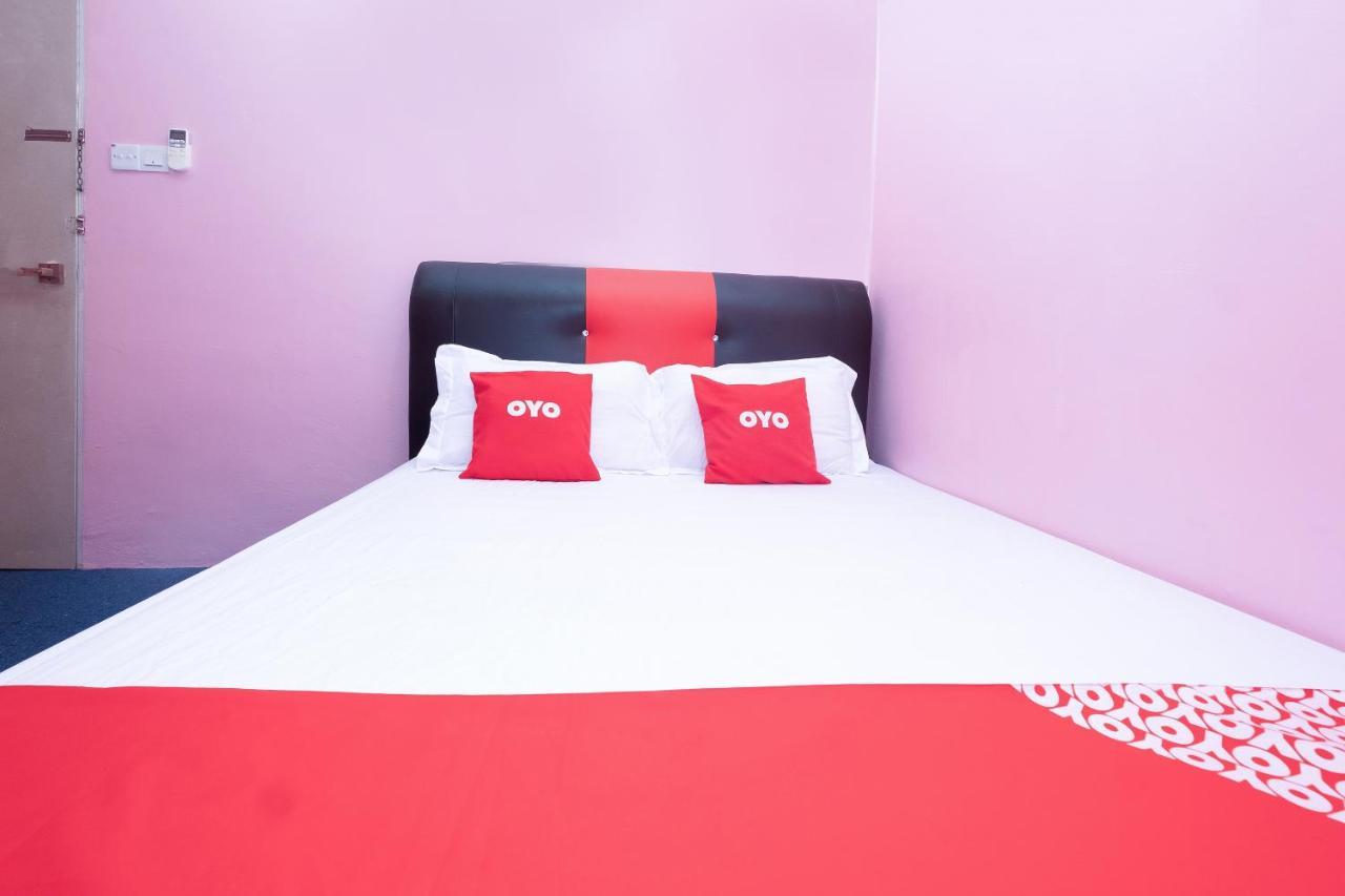 Oyo 89984 Noris Wang Homestay Lumut Εξωτερικό φωτογραφία